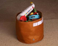 Load image into Gallery viewer, Garden care made easy with Bloombagz herb, shrub and flower planter with option to hang. Use indoor or outside gardens for lush plants all year round. Perfect landscape gardening for small spaces. Can also be used as a storage solution. Environmentally friendly made out of 100% recycled materials. Promotes growth of healthy roots and happy plants.